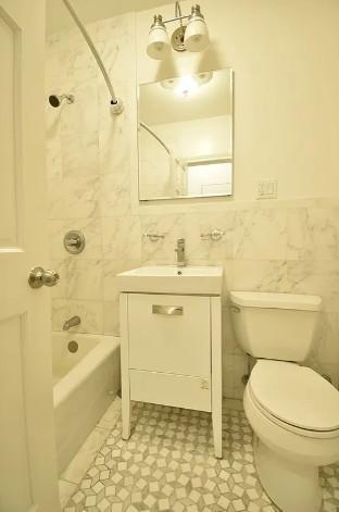 Foto del edificio - 2 bedroom in New York NY 10019