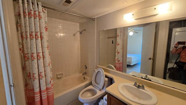 Foto del edificio - 18333 Roehampton Dr