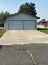 Building Photo - 1316 S 23rd Ave