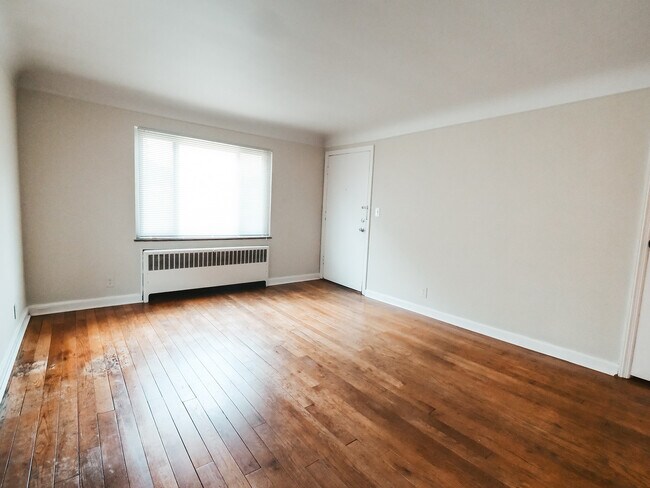 Foto del edificio - 4165 Glenway Ave