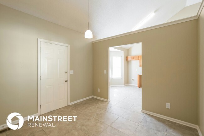 Foto del edificio - 7370 Hunters Ridge Dr