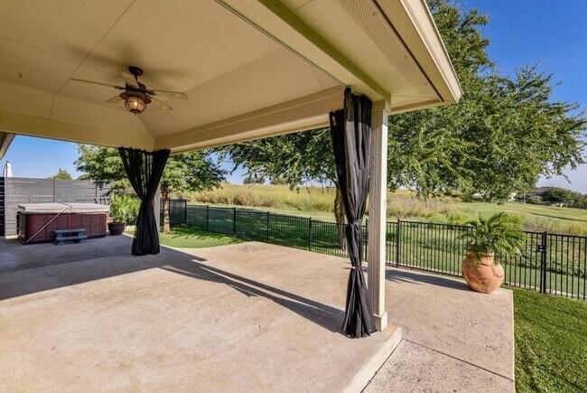 Foto del edificio - 1614 Hidden Springs Path