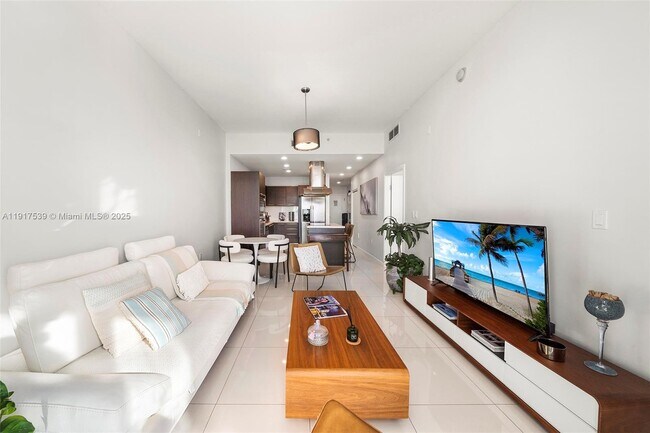 Foto del edificio - 7930 East Dr