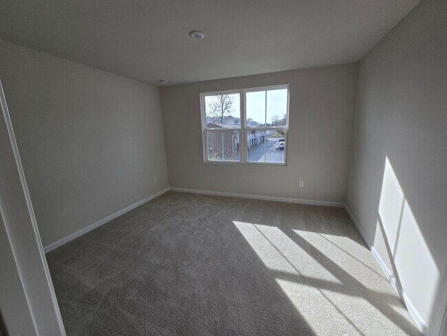 Foto del edificio - 5333 Canterbury Rdg Ct