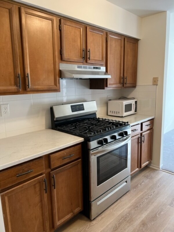 Foto del edificio - 1633 Country Mill Dr