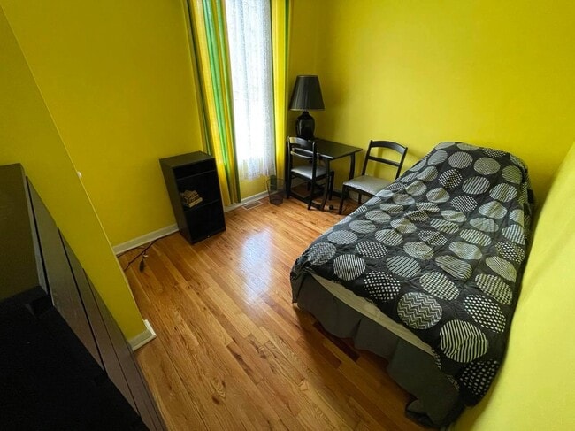 Foto del edificio - 540 S 48th St