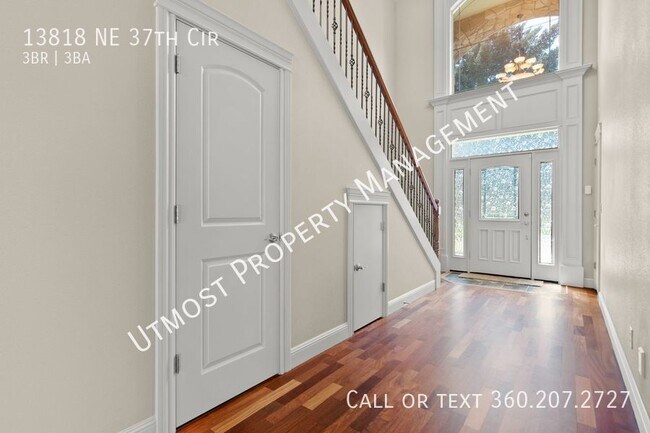 Building Photo - Custom built 3BD home with craftsmen quality