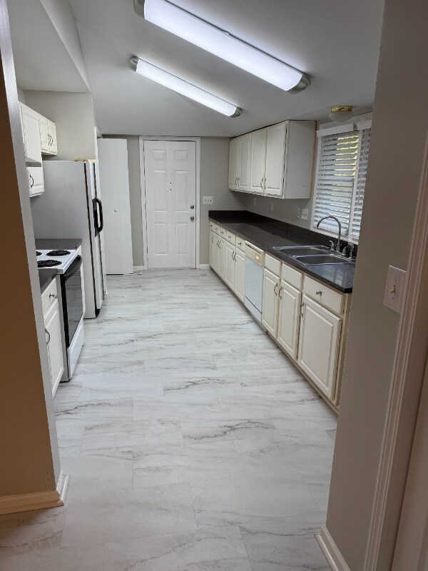 Foto del edificio - 1461 Westdale Ln