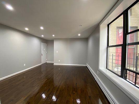 Building Photo - 2 bedroom in BRONX NY 10462