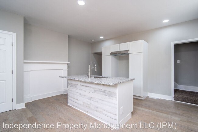Foto del edificio - 4 br, 2 bath House - 913 Charlotte St.