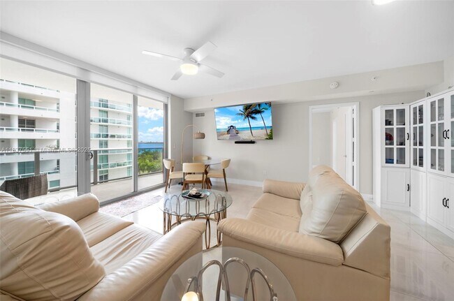 Foto del edificio - 488 NE 18th St