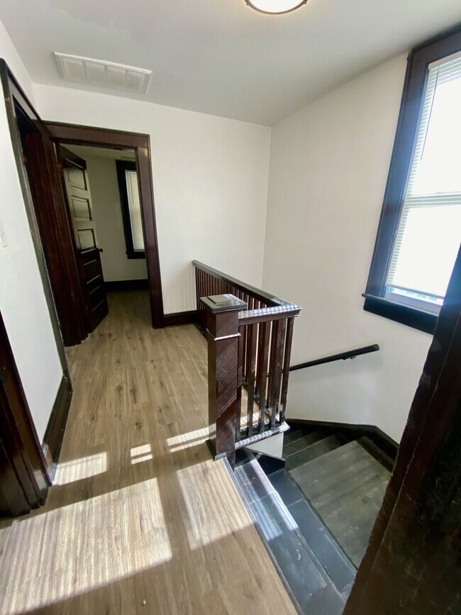 Foto del edificio - Riverview 2 bedroom 1 bath
