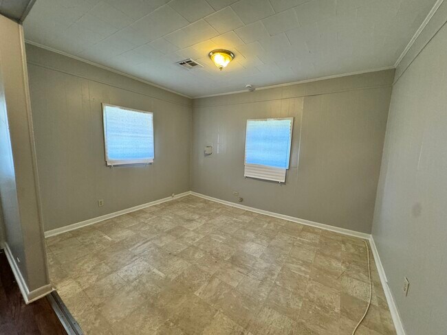 Foto del edificio - 203 Carlton Dr