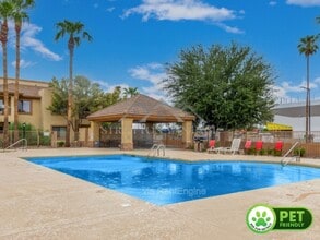 Building Photo - 6770 N 47th Ave