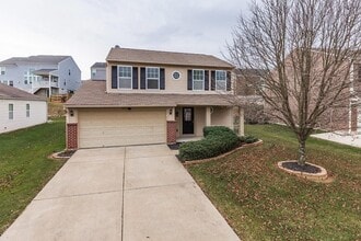 Building Photo - 10150 Meadow Glen Dr