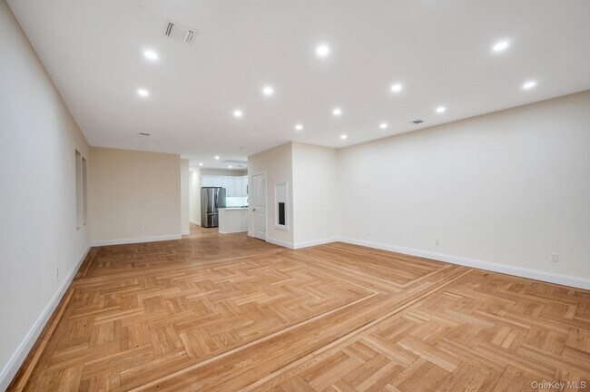 Foto del edificio - 41-06 25th Ave