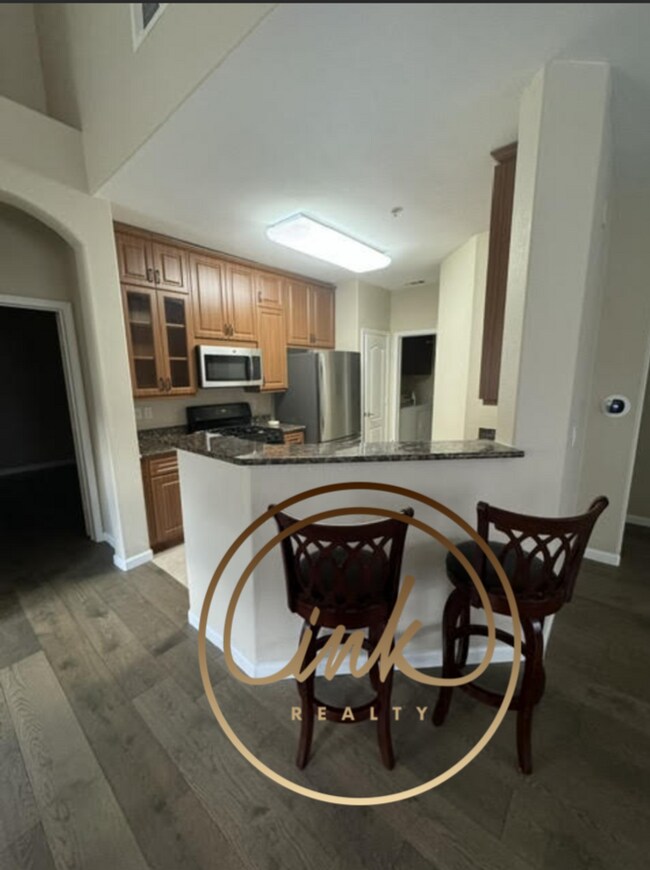Foto del edificio - Beautifully remodeled townhouse