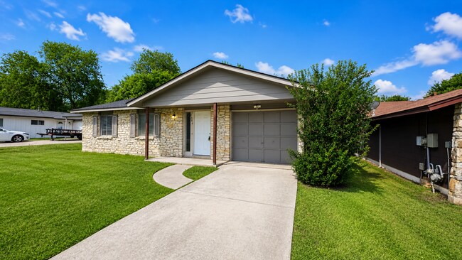 Building Photo - Charming 3 bedroom, 1 bath single-story home in Northeast San Antonio!