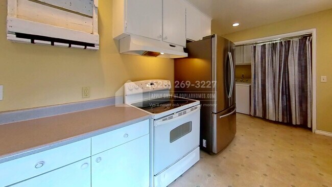 Building Photo - 21223 50th Ave W