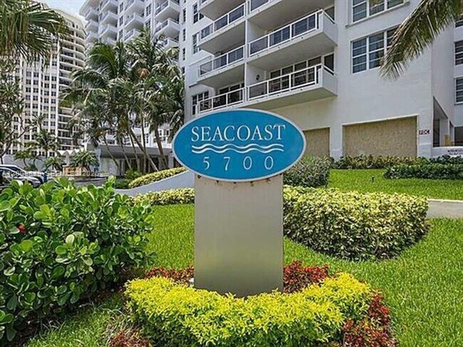 Foto del edificio - 5700 Collins Ave