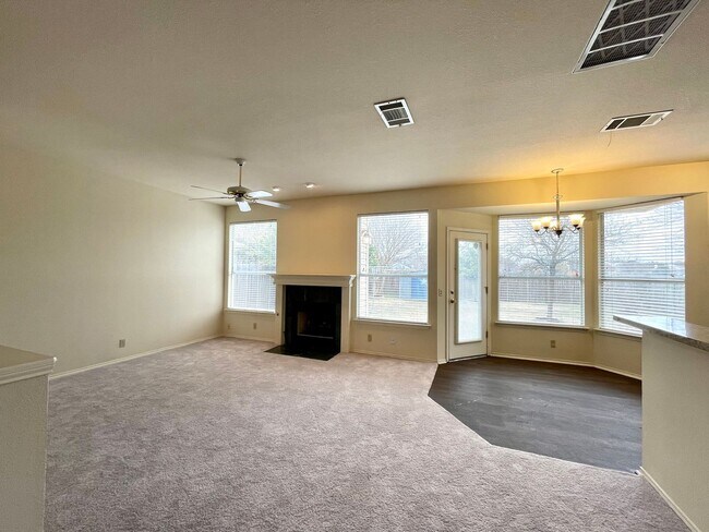 Foto del edificio - Lovely 3 Bedroom/2.5 Bathroom in Round Rock!