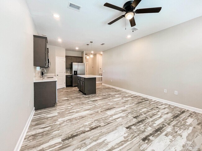 Foto del edificio - 5180 Burlington Ave