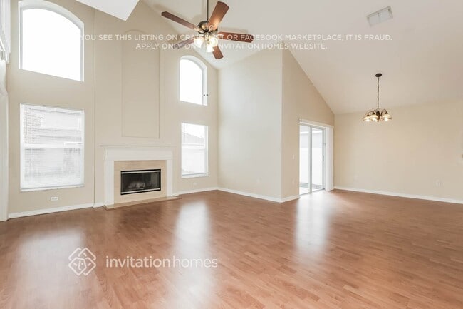 Foto del edificio - 4802 Woodmere Rd