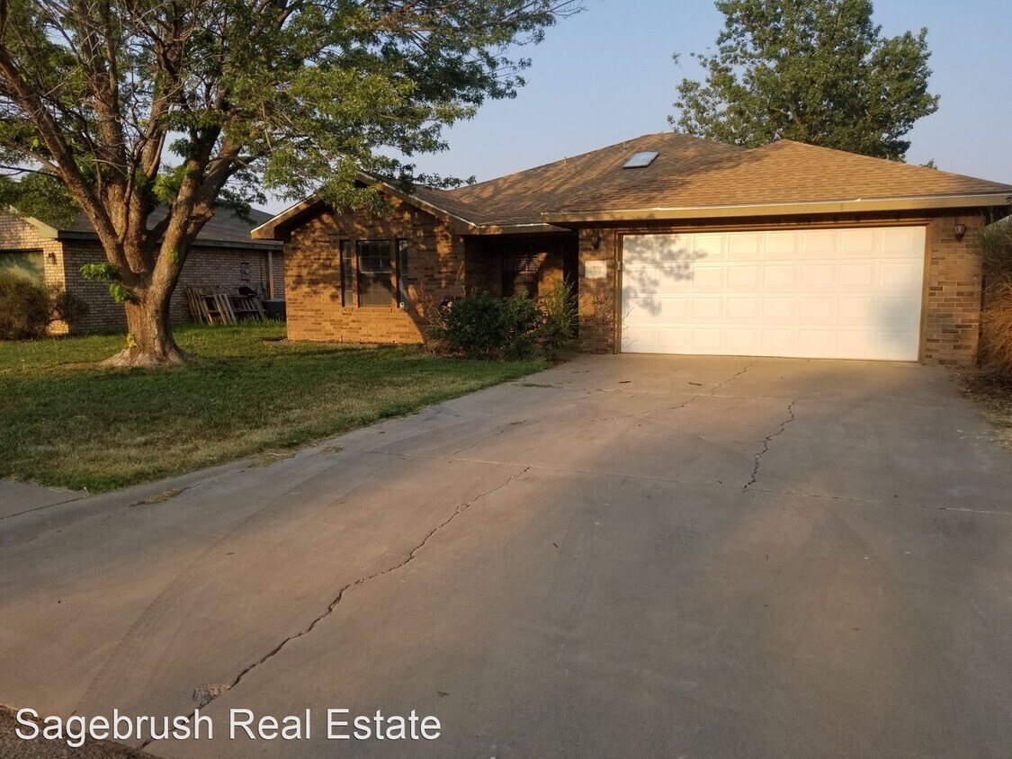 Primary Photo - 4 br, 2 bath House - 4017 Eagle Way