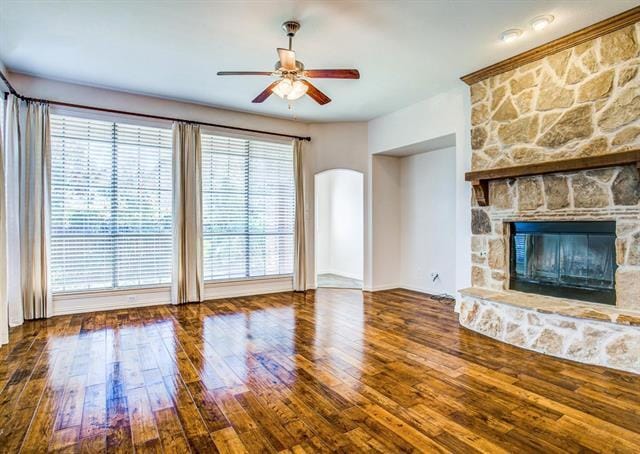 Foto del edificio - 935 Crestmoor Dr