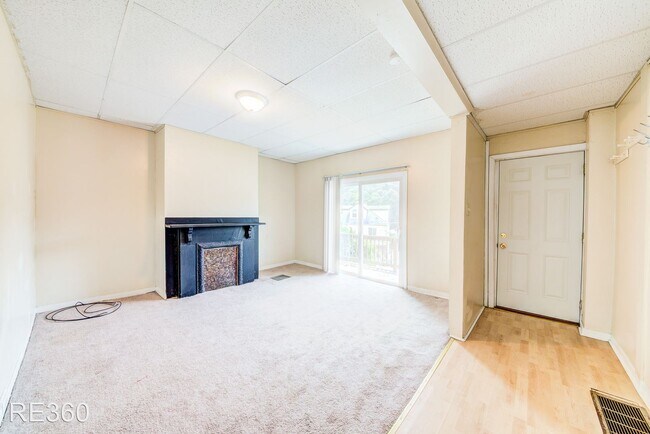 Building Photo - 3 br, 1 bath House - 2614 S 18th South Sid...