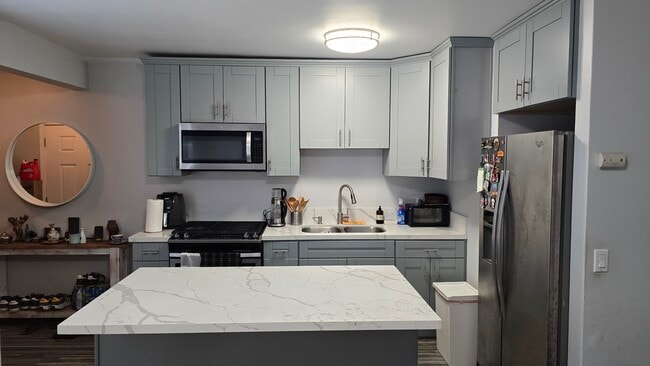 Foto del edificio - 4319A Central Ave