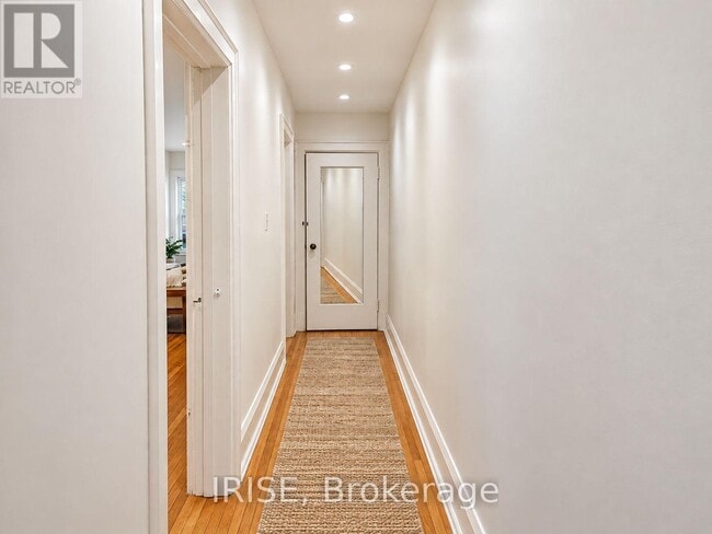 Building Photo - 4 Selwood Ave