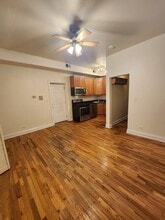 Building Photo - 6812 N Wayne Ave