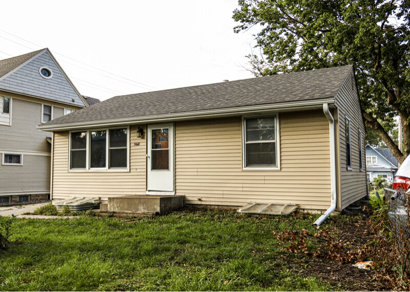 Primary Photo - 5618 Huntington Ave