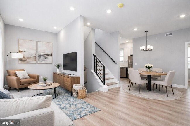 Foto del edificio - 2323 E Cabot St