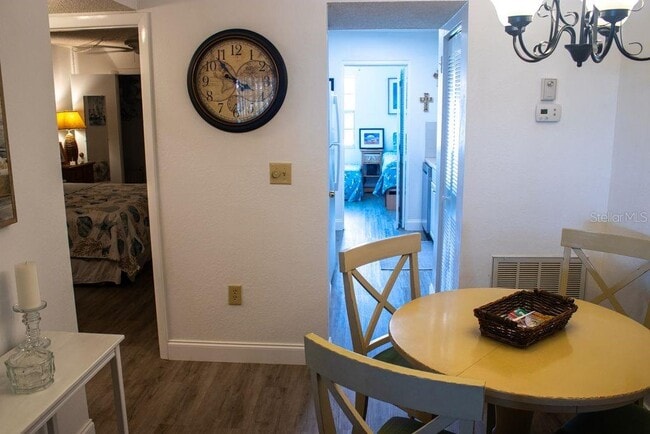 Foto del edificio - 10037 62nd Ter