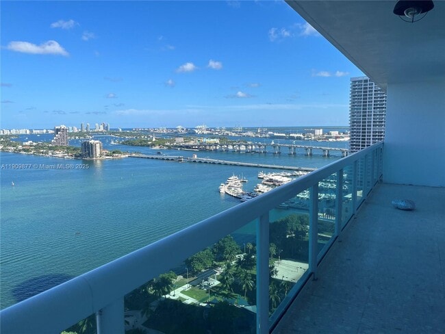 Foto del edificio - 1800 N Bayshore Dr