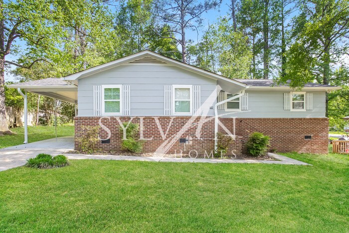 Foto principal - Prepare to fall in love with this 3 bedroo...