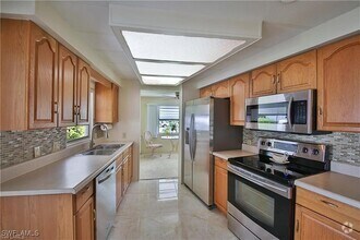 Building Photo - 95 Lemans Dr