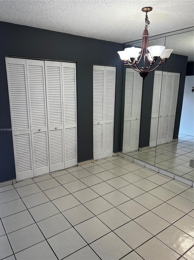 Foto del edificio - 5501 NW 7th St