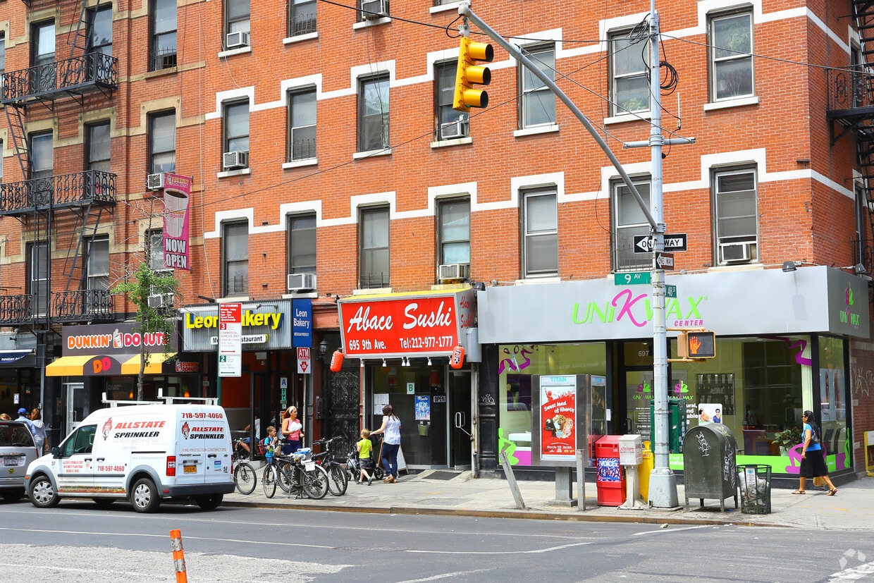 Building Photo - 695-697 9th Ave