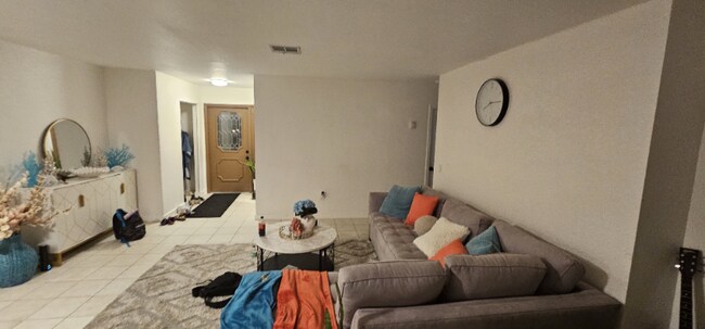 Building Photo - 5975 Spearman Cir