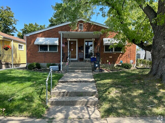 Building Photo - 364 Cleveland Ave