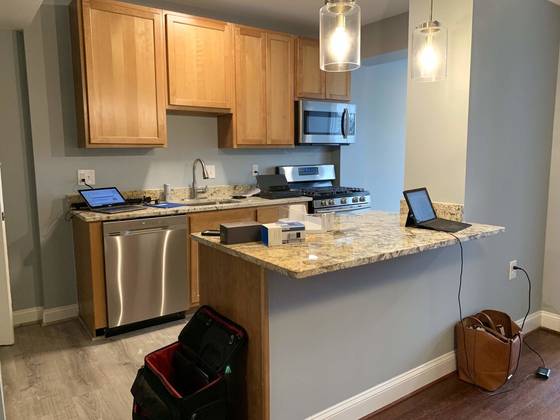 Foto principal - 632 Franklin St NE