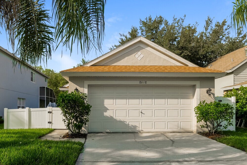 Foto principal - 8618 Hawbuck St