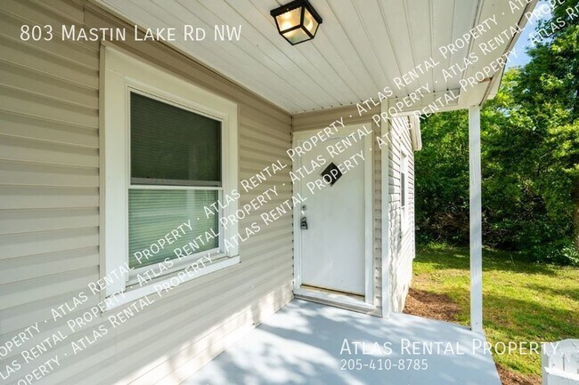 Foto del edificio - 803 Mastin Lk Rd NW