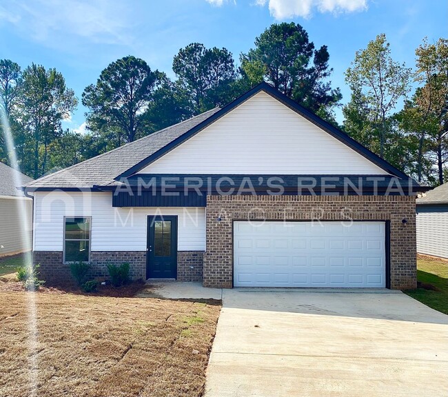 Building Photo - Home for Rent in Weaver AL! Sign a 13 mont...