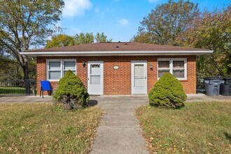 Building Photo - 521 Hawkins Rd