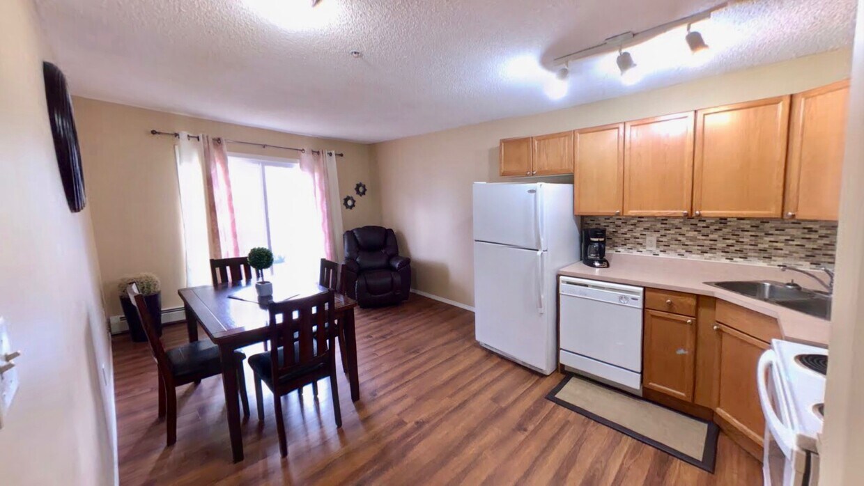 Photo principale - 70-170 Woodsmere Close