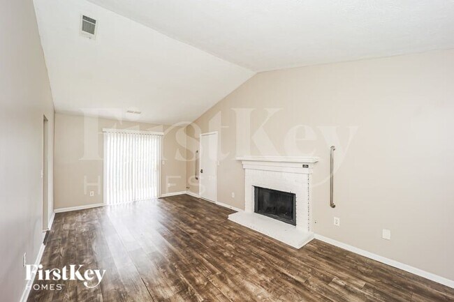 Foto del edificio - 1287 Mill Lake Cir
